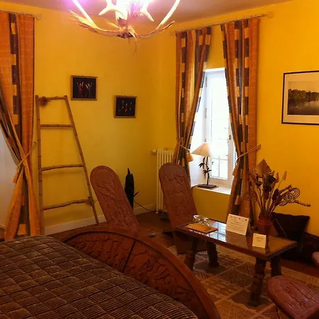 فندق مبيت وإفطار Logis De Guitres - Chambres D'hotes Chassors