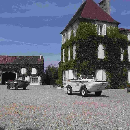 Logis De Guitres - Chambres D'hotes
