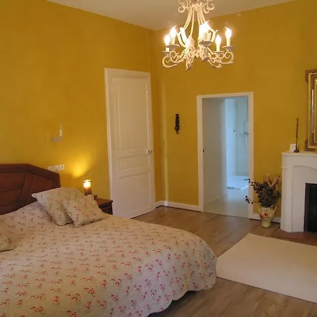 Logis De Guitres - Chambres D'hotes