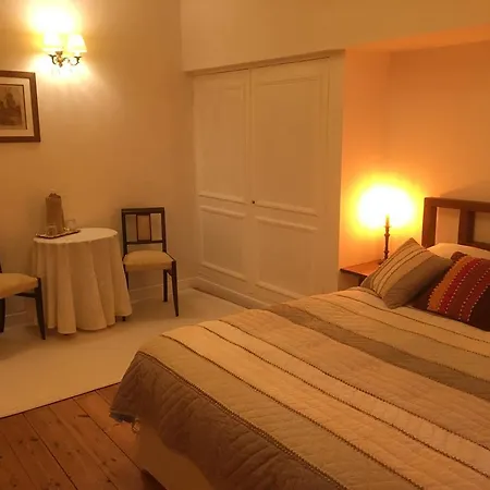 فندق مبيت وإفطار Logis De Guitres - Chambres D'hotes Chassors
