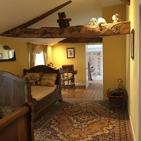 Logis De Guitres - Chambres D'hotes فندق مبيت وإفطار